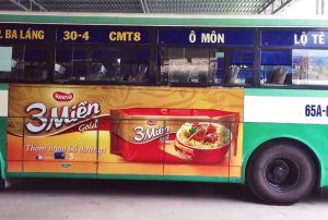 Quảng cáo trên xe buýt