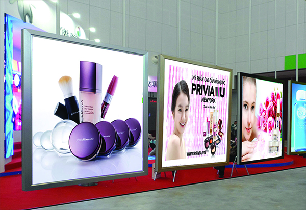 Quảng cáo trong nhà (indoo)