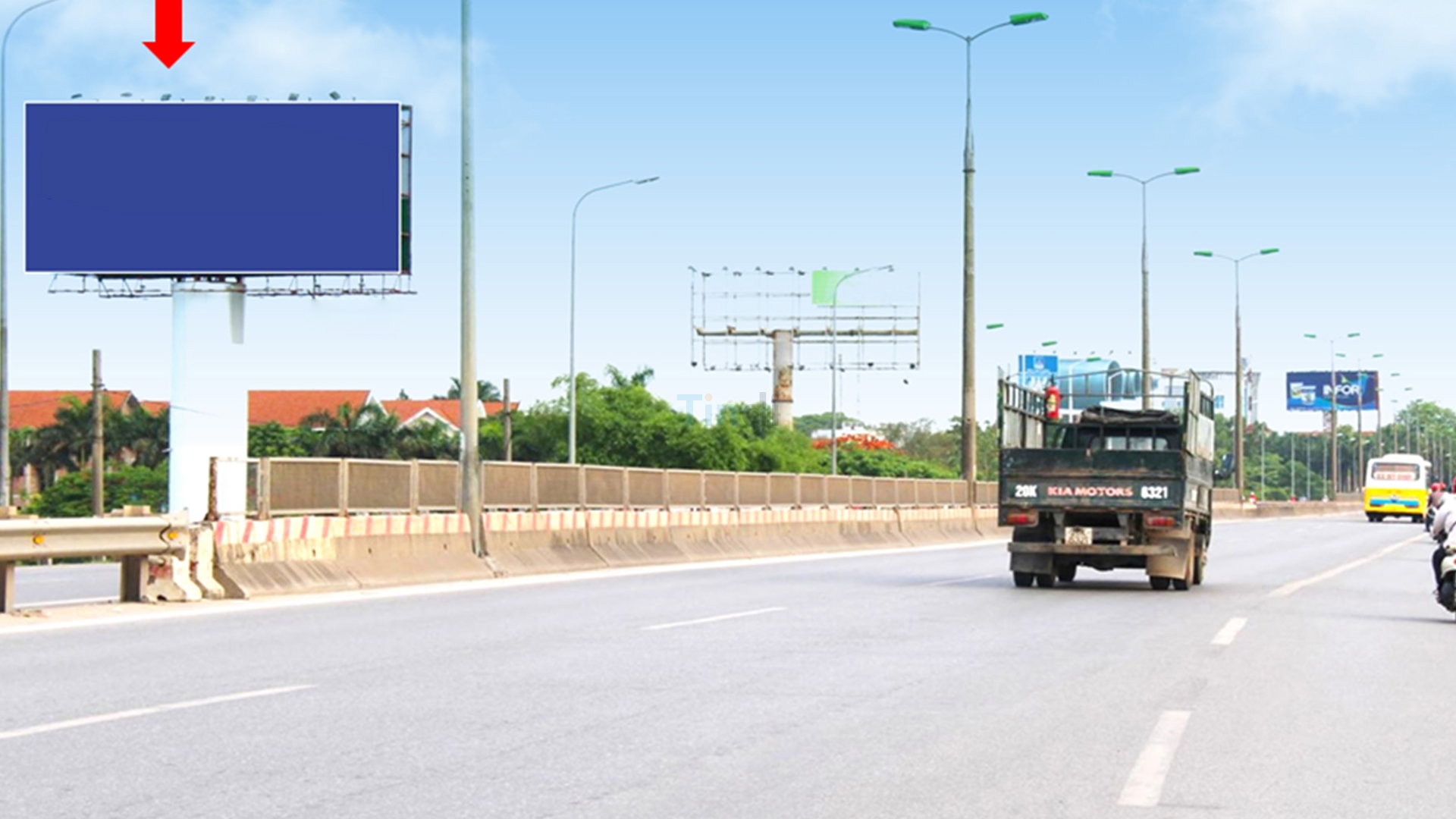 Billboard quảng cáo trên đường cao tốc Thăng Long – Nội Bài 6 Biển quảng cáo trên đường cao tốc Thăng Long – Nội Bài có mức chi phí cao.