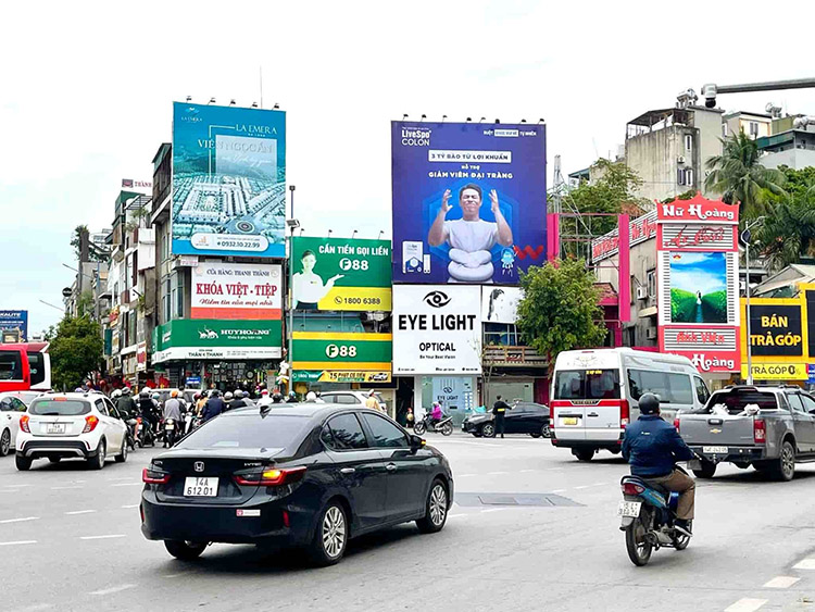 Pano khổ lớn – “Vũ khí thương hiệu” trên những trục đường vàng 6 Quảng cáo Pano khổ lớn ngoài trời chiếm trọn ánh nhìn tại vị trí vàng