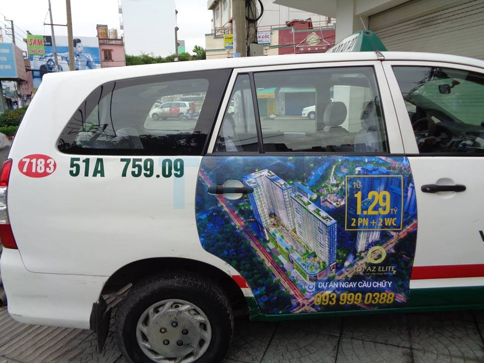 Quảng Cáo Ngoài Trời Bất Động Sản – Có Hiệu Quả Không? 17 Quảng cáo trên taxi la một trong những hình thức quảng cáo ngoài trời phổ biến hiện nay