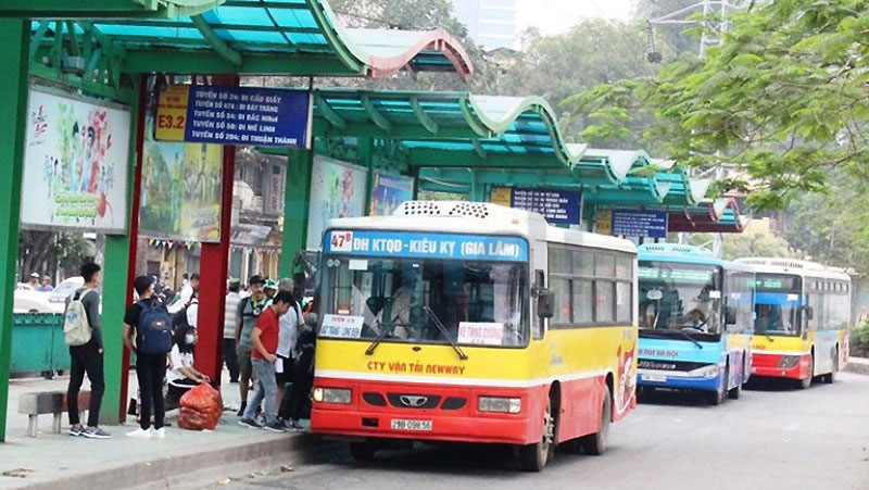 Việc lựa chọn tuyến xe buýt là rất quang trọng để tiếp cận phù hợp với khách hàng mục tiêu