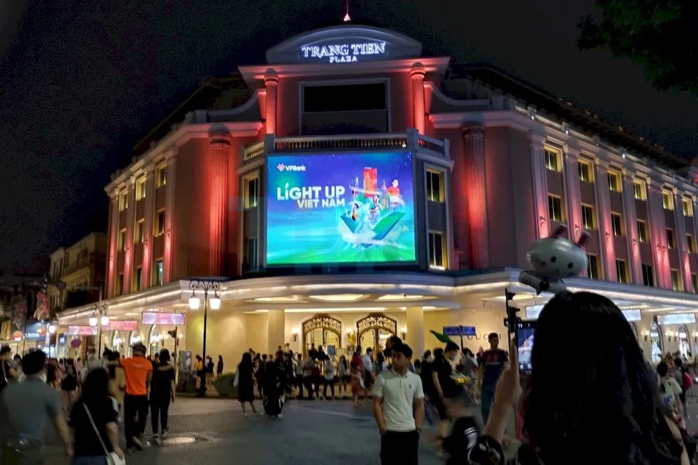 Vị trí quảng cáo ngoài trời đẹp