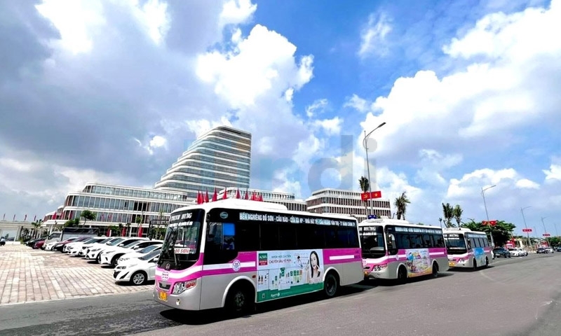 Quảng cáo xe buýt tại Hải Phòng – Mở rộng độ phủ thương hiệu tại thành phố cảng năng động 9 Chi phí quảng cáo xe buýt tại Hải Phòng năm 2025 có sự ổn định và cạnh tranh