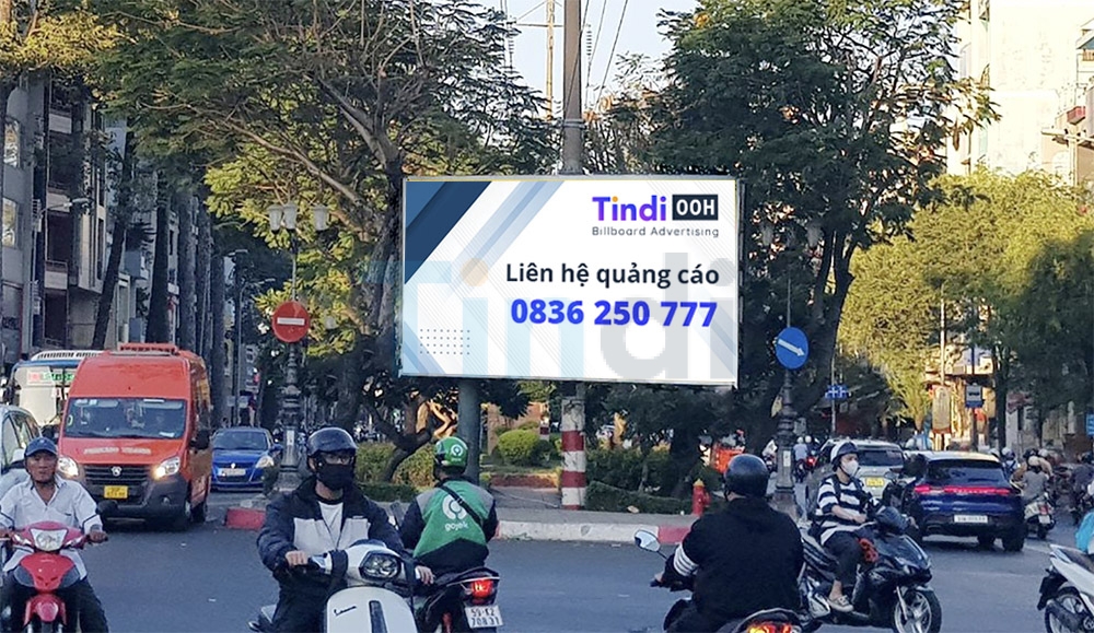 5 vị trí vàng đặt billboard tại TP.HCM bạn nên biết 10 Vị trí billboard đẹp mới là yếu tố “vàng” chi phối đến 70% khả năng ghi nhớ thương hiệu
