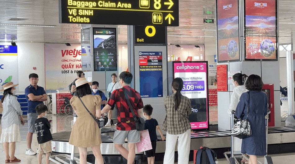 Quảng cáo tại sân bay: Báo giá – Vị trí vàng – Hiệu quả thực tế 14 Quảng cáo tại sân bay - Băng chuyền hành lý