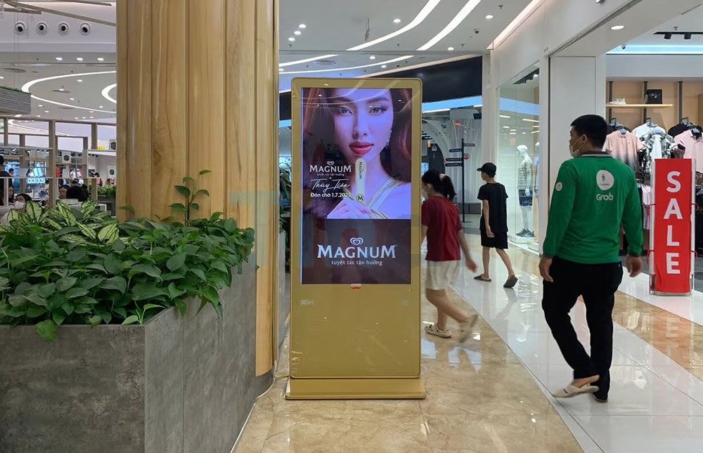 Quảng cáo LED trong trung tâm thương mại là gì? Chi phí & giải pháp hiệu quả 2026 11 Màn hình Led TTTM Vincom Mega Mall Ocean Park nổi bật