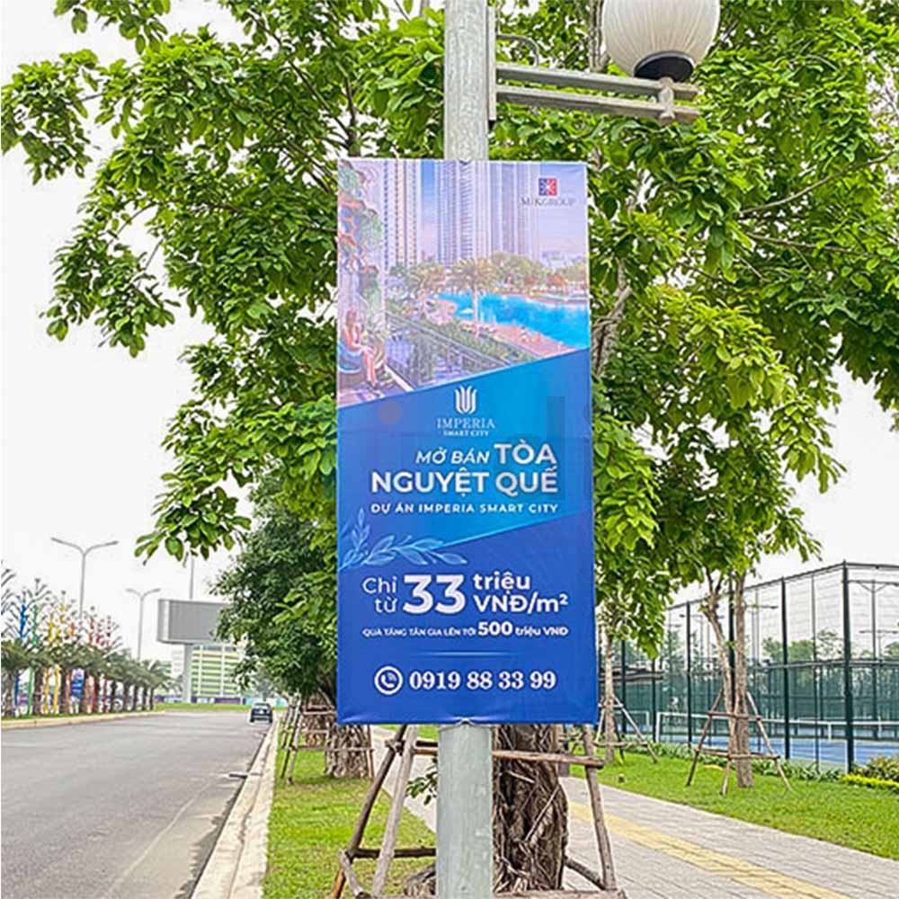Quảng cáo phướn ngoài trời luôn là lựa chọn quen thuộc của nhiều doanh nghiệp