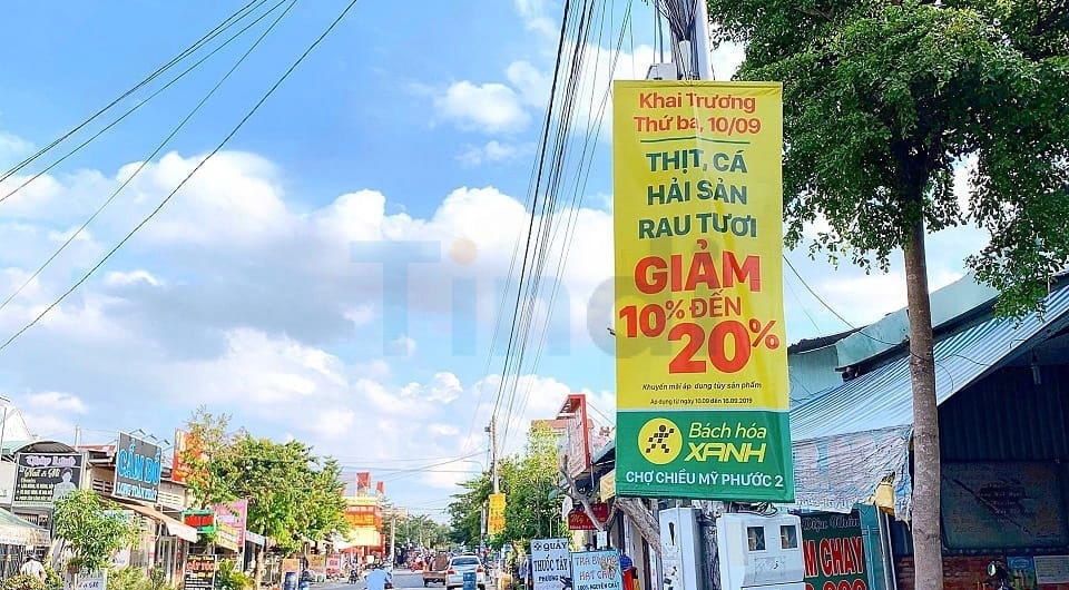 Quảng cáo phướn, băng rôn cho khai trương – sự kiện: Có nên làm không? 14 Phướn băng rôn quảng cáo đóng vai trò bổ trợ offline, giúp chiến dịch khai trương – sự kiện đạt hiệu quả tổng thể tốt hơn