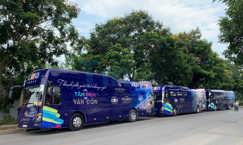 Luxury Roadshow ô tô 45 chỗ có những ưu điểm vượt trội mang lại cho thương hiệu