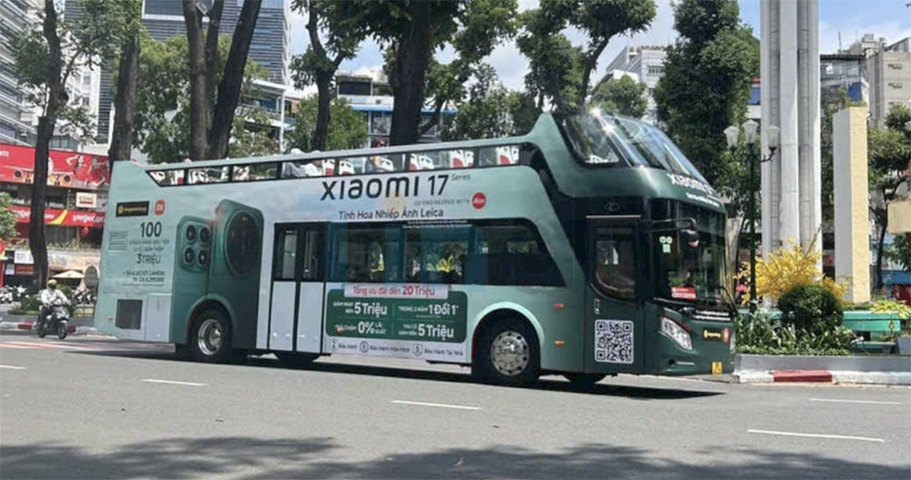 Quảng cáo xe bus 2 tầng là gì?