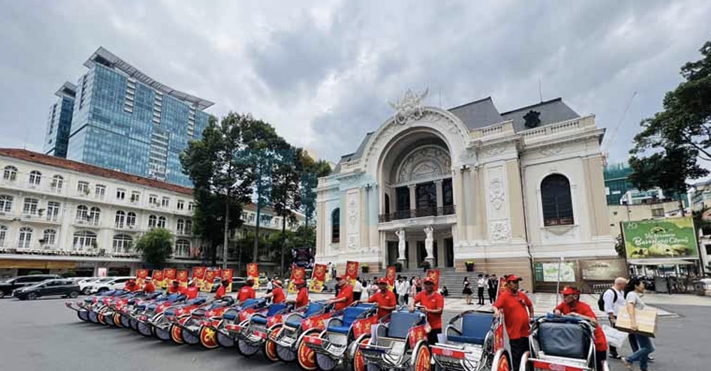 Dịch vụ tổ chức chạy Roadshow xích lô sáng tạo, ấn tượng | Báo giá & triển khai toàn quốc 24 Tindi Media cung cấp dịch vụ tổ chức Roadshow xích lô chuyên nghiệp, uy tín