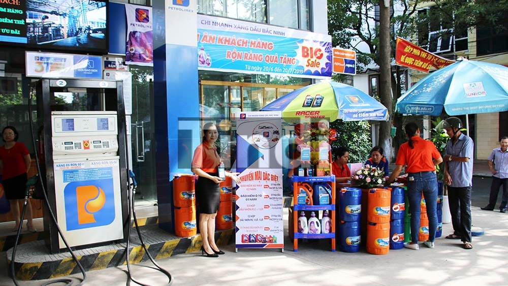 Dịch vụ quảng cáo tại cây xăng, trạm đổ xăng 2026 | Báo giá & triển khai toàn quốc 24 Đặt booth quảng cáo tại trạm xăng là hình thức mang tính activation – tương tác trực tiếp