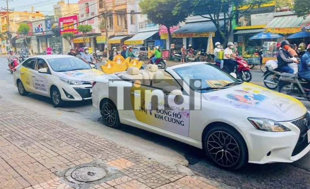 Trong marketing, hình ảnh quyết định cảm nhận thương hiệu vì vậy roadshow siêu xe luôn đặc biệt