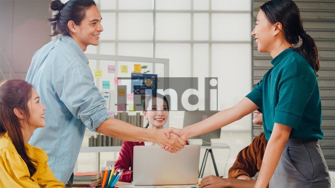 Gen Z Việt Nam 2026: Insight Hành Vi Tiêu Dùng & Cách Tiếp Cận Đúng 11 Chiến lược tiếp cận Gen Z đòi hỏi sự nhất quán toàn diện giữa điểm tiếp xúc offline và online.