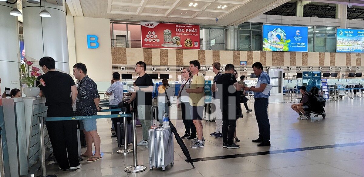 Quảng Cáo Tại Sân Bay Là Gì? Tổng Quan Airport Advertising Từ A–Z 2026 15 Quảng cáo sân bay tiếp cận đúng phân khúc khách hàng có khả năng chi tiêu cao nhất