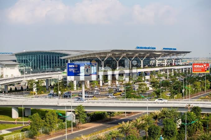 Quảng Cáo Tại Sân Bay Là Gì? Tổng Quan Airport Advertising Từ A–Z