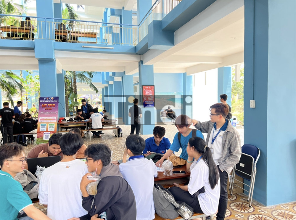 Tindi tư vấn khách hàng lựa chọn thời điểm triển khai tối ưu để tối đa hóa hiệu quả chiến dịch quảng cáo trong trường đại học