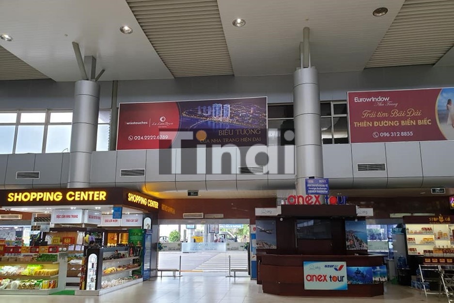 Báo Giá Quảng Cáo Tại Sân Bay 2026: Bảng Giá Chi Tiết Từng Hình Thức & Sân Bay 18 Tindi cung cấp danh sách vị trí biển hộp đèn sân bay khả dụng kèm hình ảnh thực địa, kích thước cụ thể và báo giá chi tiết