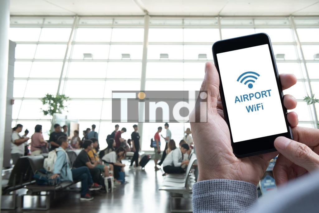 Quảng Cáo Tại Sân Bay Nội Bài: Vị Trí Vàng Ga T1, T2 & Báo Giá 2026 23 Quảng cáo WiFi sân bay là hình thức duy nhất có thể đảm bảo tỷ lệ tiếp cận gần như tuyệt đối với một phân khúc hành khách cụ thể